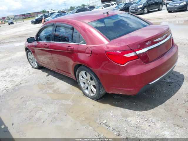 2013 CHRYSLER 200 1C3CCBBB3DN676552 Photo 2