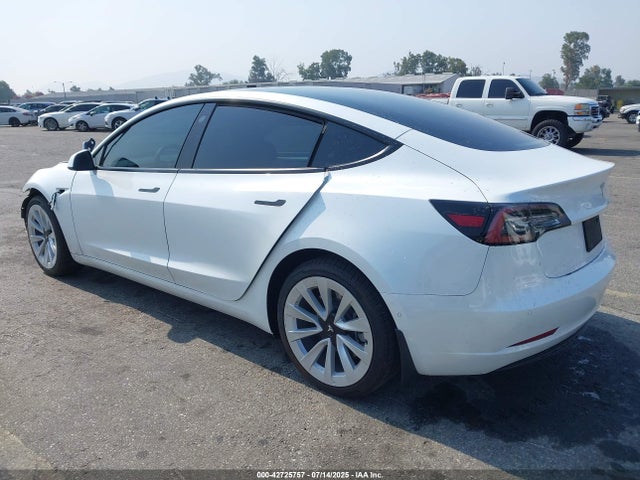 2021 TESLA MODEL 3 5YJ3E1EA8MF936395 Photo 2