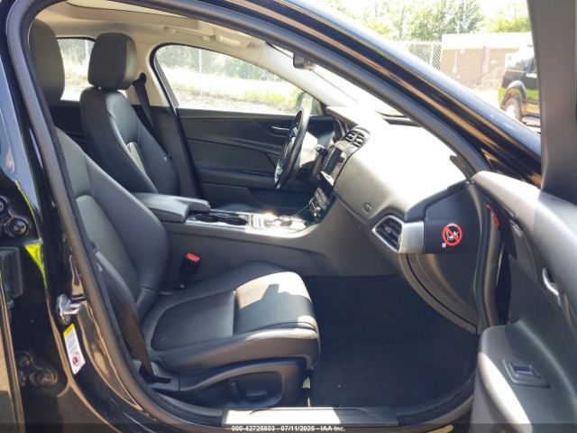 2017 JAGUAR XE SAJAJ4BN0HA956426 Photo 4