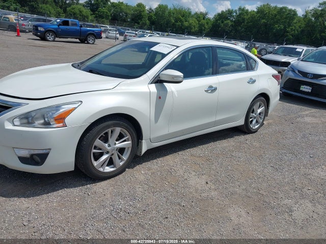 1N4AL3AP9FN359230 Nissan 2015