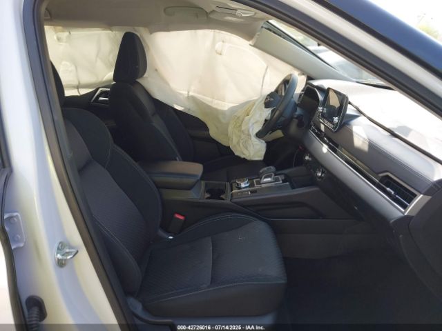 2024 MITSUBISHI OUTLANDER JA4J3UA88RZ090038 Photo 4