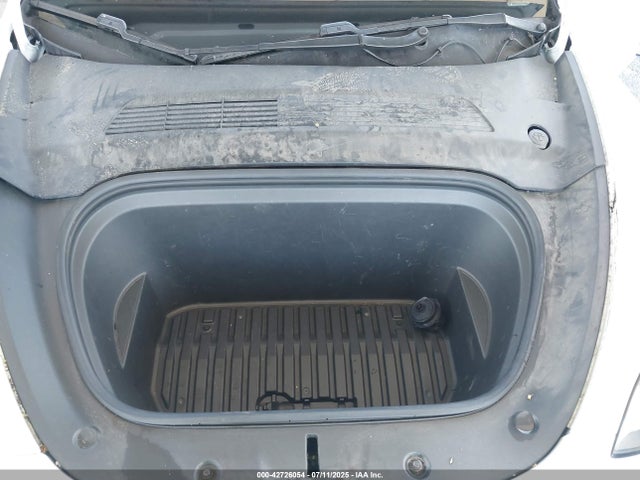 2020 TESLA MODEL Y 5YJYGDEE0LF029773 Photo 9