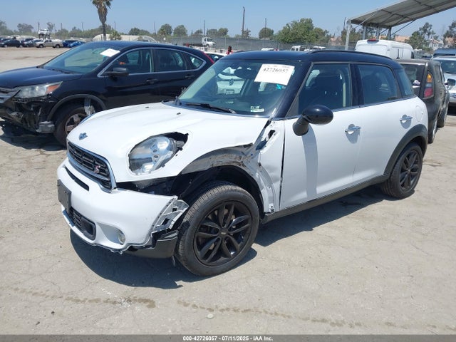 2015 MINI COUNTRYMAN WMWZC3C5XFWT03619 Photo 1