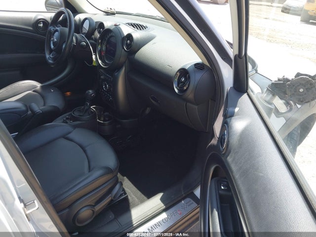 2015 MINI COUNTRYMAN WMWZC3C5XFWT03619 Photo 4