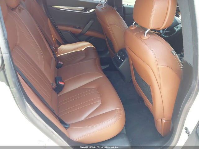 ZAM57XSAXJ1284759 Maserati m156d