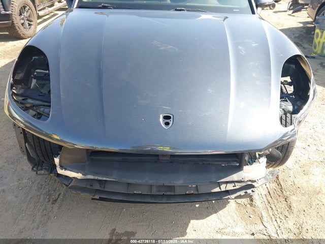 2018 PORSCHE MACAN WP1AA2A53JLB21191 Photo 5