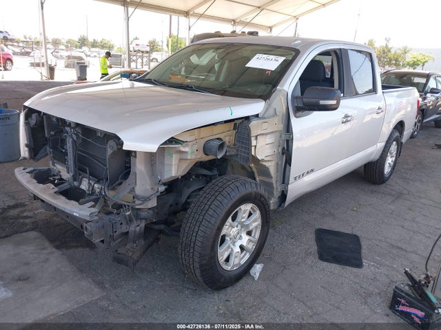 1N6AA1EK0HN554362 Nissan 2017
