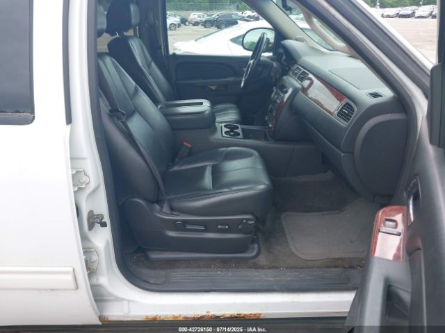 2013 CHEVROLET TAHOE 1GNSKBE00DR197607 Photo 4