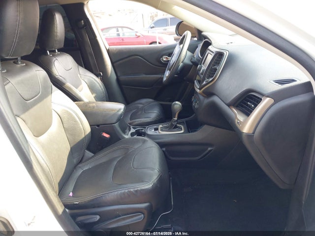 1C4PJLAB1GW136786 Jeep 2016