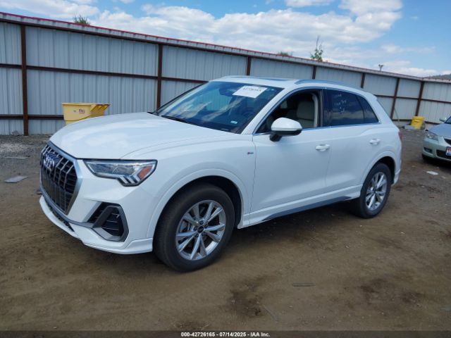 2023 AUDI Q3 WA1DECF32P1089395 Photo 1