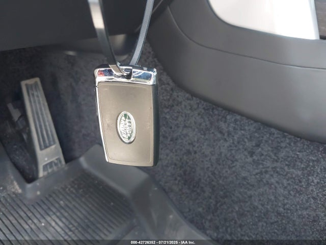 Land Rover nc10-p8h 2023 SALKP9E73PA035711 Image 11