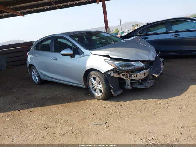 Chevrolet le2 -di: direct injection, vvt: variable valve timing, gen, alum 2018 3G1BE6SM6JS653786 zdjęcie główne