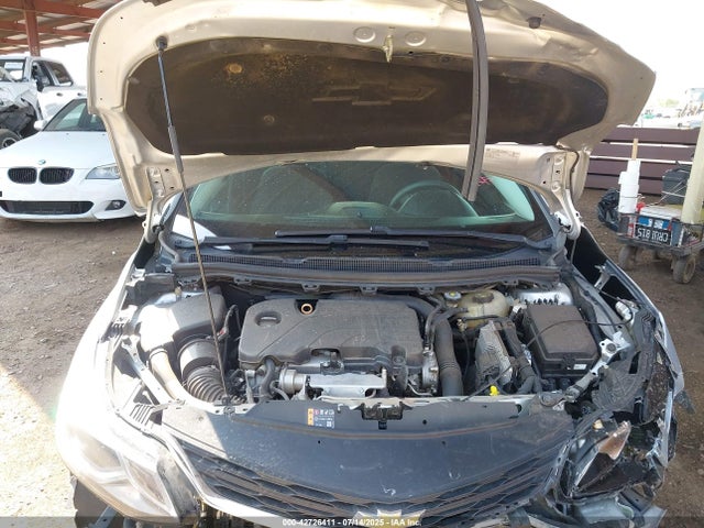 Chevrolet le2 -di: direct injection, vvt: variable valve timing, gen, alum 2018 3G1BE6SM6JS653786 Image 10