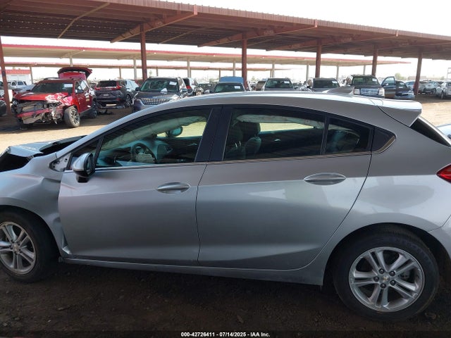 Chevrolet le2 -di: direct injection, vvt: variable valve timing, gen, alum 2018 3G1BE6SM6JS653786 Image 15