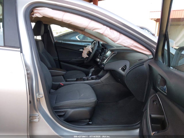 Chevrolet le2 -di: direct injection, vvt: variable valve timing, gen, alum 2018 3G1BE6SM6JS653786 Image 5
