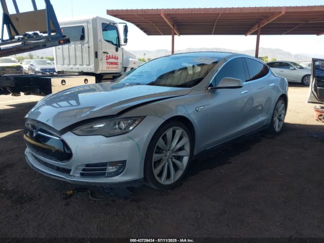 2014 TESLA MODEL S 5YJSA1H14EFP38630 Photo 1