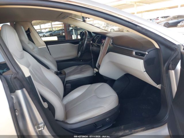 2014 TESLA MODEL S 5YJSA1H14EFP38630 Photo 4