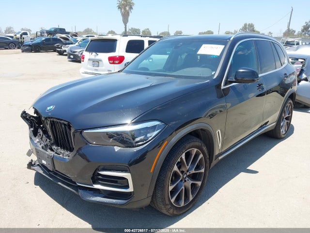 BMW X5 2022 5UXCR4C05N9K70932 Image 2