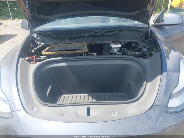 2020 TESLA MODEL Y 5YJYGDEEXLF051361 Photo 9