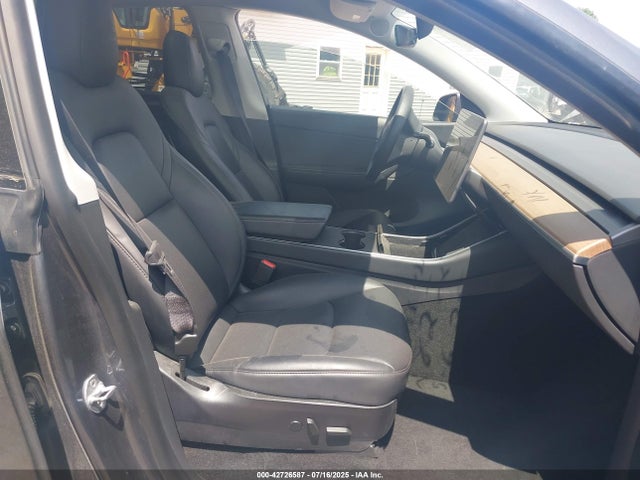 2020 TESLA MODEL Y 5YJYGDEEXLF051361 Photo 4