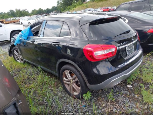 2018 MERCEDES-BENZ GLA 250 WDCTG4EB7JJ521586 Photo 2