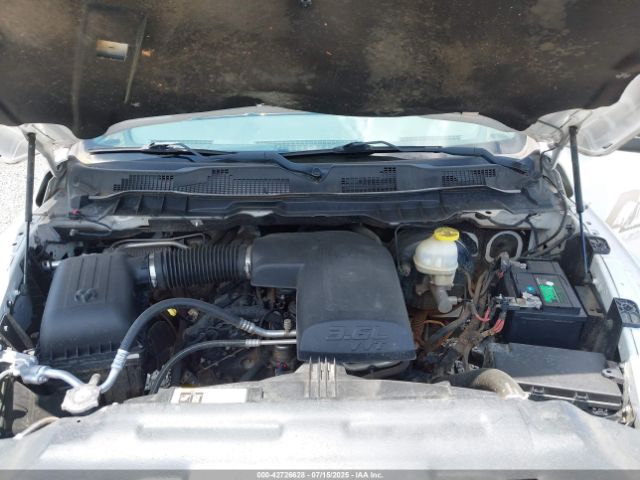 2018 RAM 1500 1C6RR6GG6JS143132 Photo 9