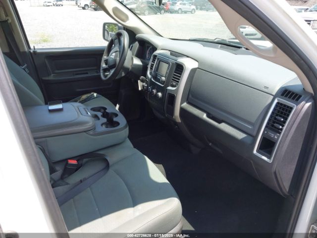 2018 RAM 1500 1C6RR6GG6JS143132 Photo 4