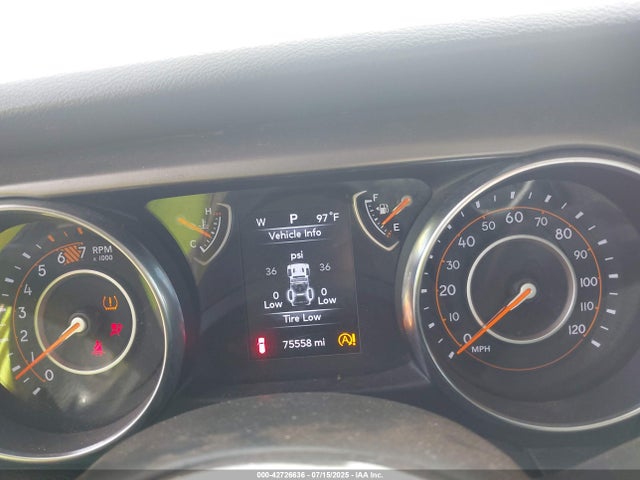 1C4HJXDN3JW296046 Jeep 2018