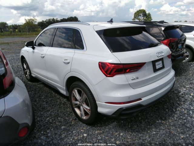2020 AUDI Q3 WA1EECF3XL1034045 Photo 2