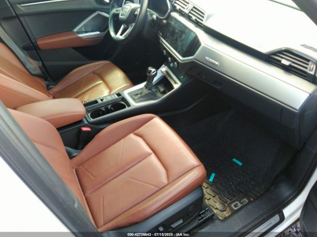 2020 AUDI Q3 WA1EECF3XL1034045 Photo 4