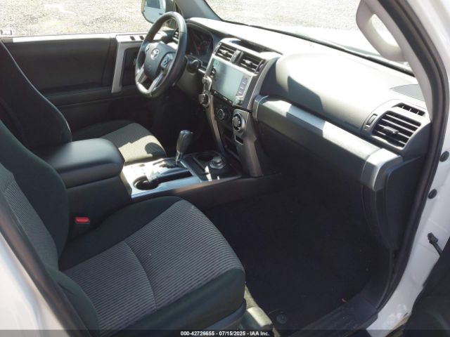 2022 TOYOTA 4RUNNER JTEMU5JR1N6070977 Photo 4