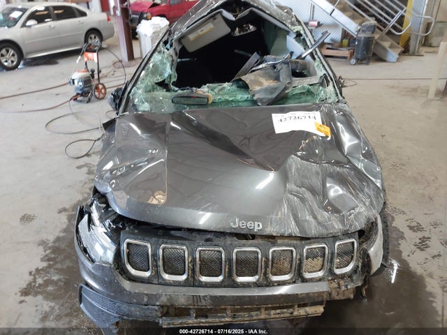 3C4NJDAB6NT205648 Jeep 2022