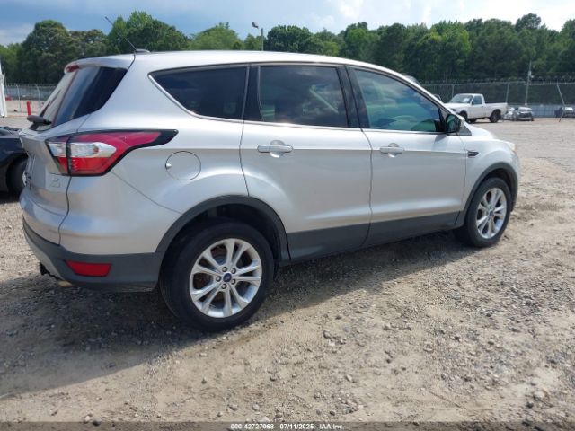 2017 FORD ESCAPE 1FMCU0GD1HUC42810 Photo 3