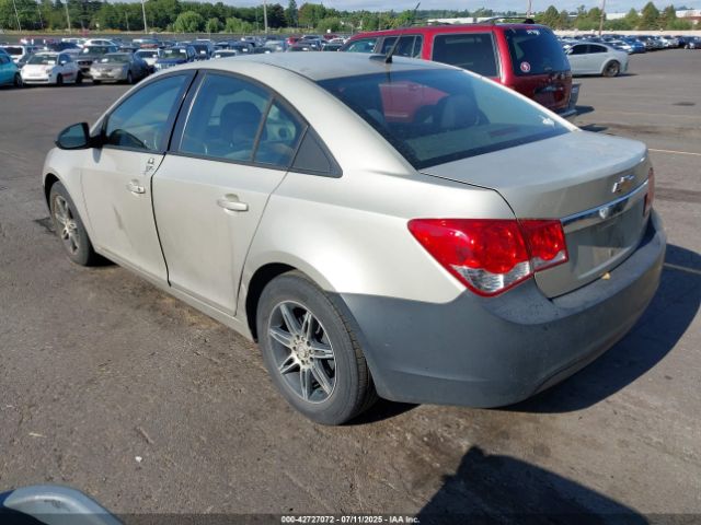 2014 CHEVROLET CRUZE 1G1PA5SG0E7355373 Photo 2