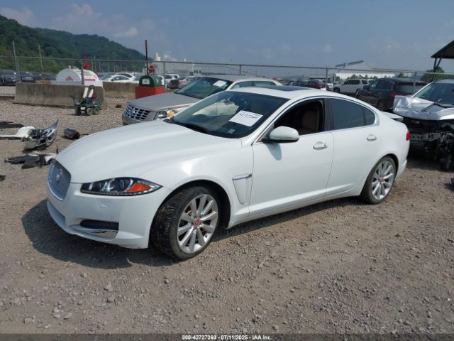 2014 JAGUAR XF SAJWJ0EF7E8U18831 Photo 1