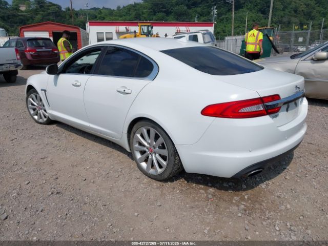 2014 JAGUAR XF SAJWJ0EF7E8U18831 Photo 2