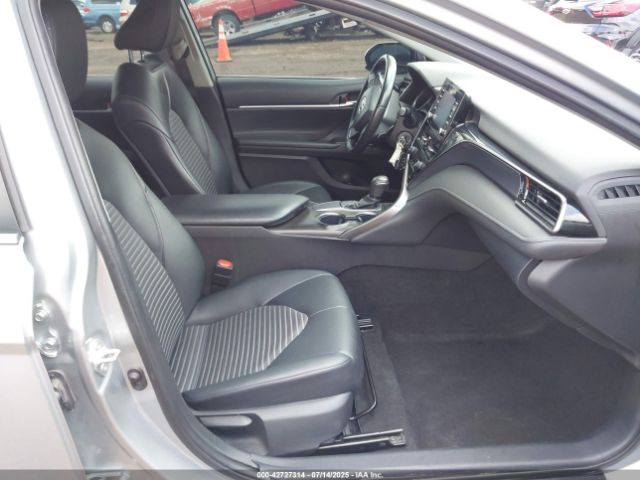 2021 TOYOTA CAMRY 4T1G11AK0MU594536 Photo 4