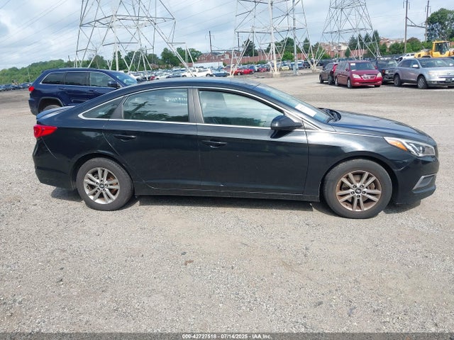 Hyundai 2017 2017 5NPE24AF2HH490949 Image 14