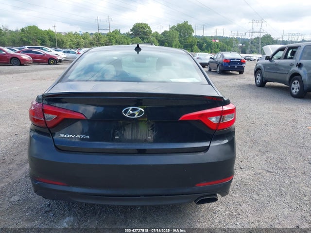 Hyundai 2017 2017 5NPE24AF2HH490949 Image 17