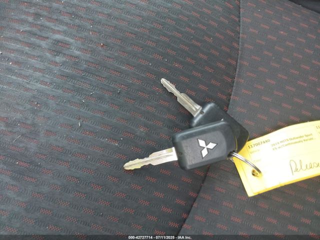 2019 MITSUBISHI OUTLANDER SPORT JA4AR3AU7KU020247 Photo 10