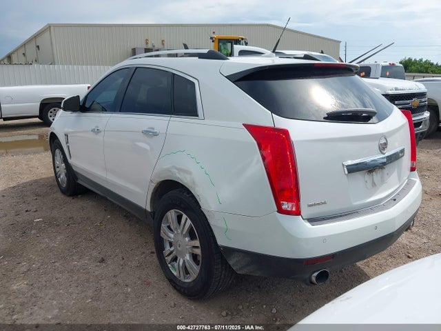 2011 CADILLAC SRX 3GYFNAEY9BS617127 Photo 2