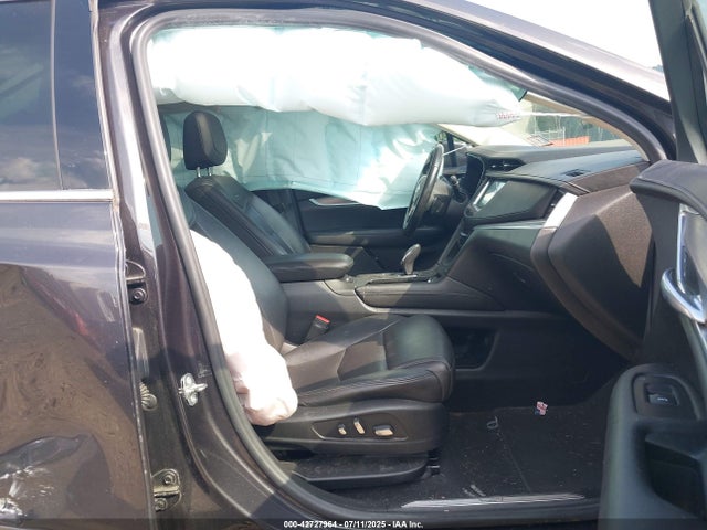 2018 CADILLAC XT5 1GYKNFRS5JZ236233 Photo 4