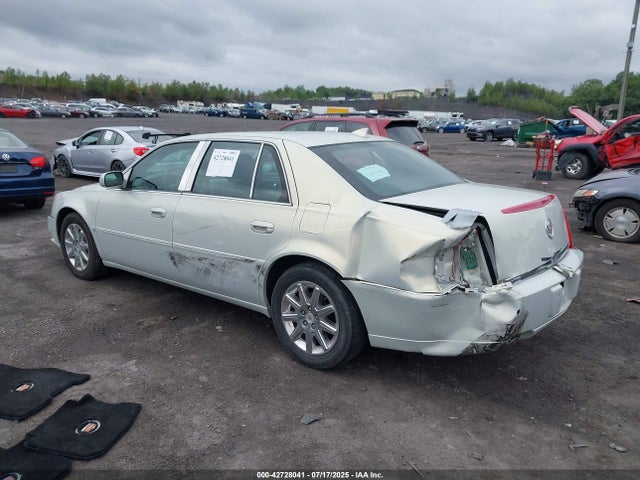 2010 CADILLAC DTS 1G6KH5EYXAU109947 Photo 2
