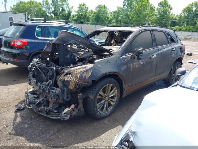 2023 CADILLAC XT5 1GYKNDRS8PZ118075 Photo 1