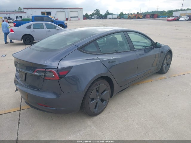 2023 TESLA MODEL 3 5YJ3E1EA0PF695162 Photo 3
