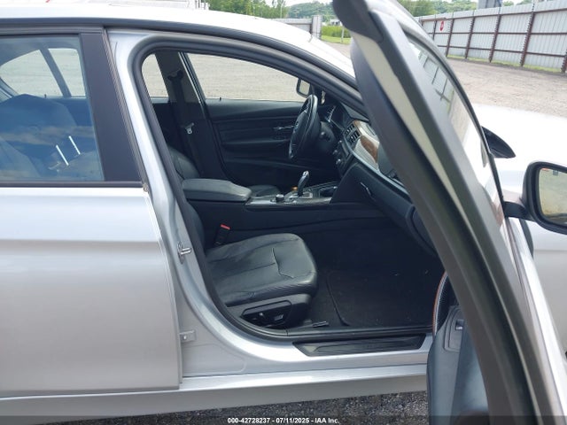 BMW 328I 2015 WBA3B3C5XFF546632 Image 5