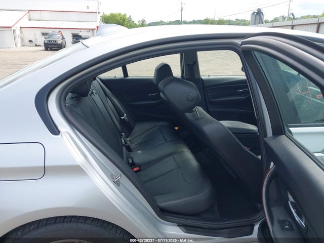 BMW 328I 2015 WBA3B3C5XFF546632 Image 8