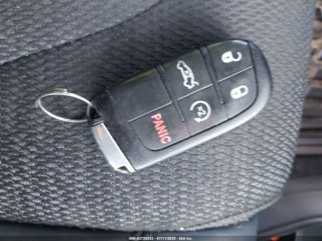 2015 CHRYSLER 200 1C3CCCBB0FN565062 Photo 10