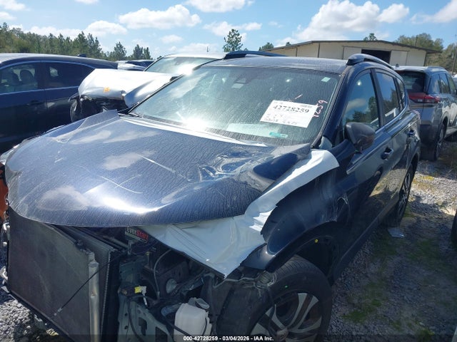 JTMZFREVXJJ752007 Toyota RAV4 LE
