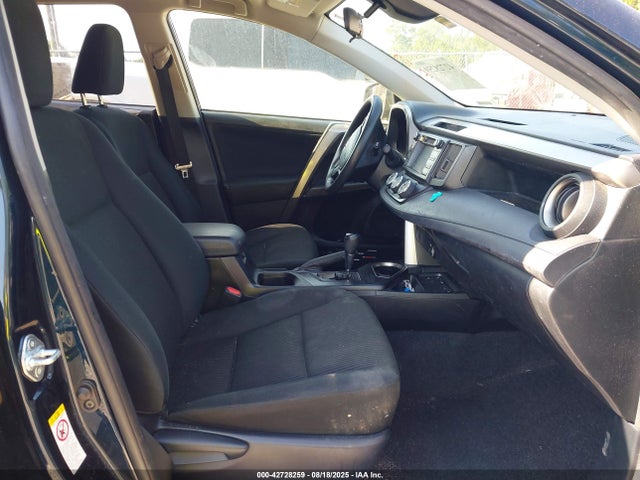 JTMZFREVXJJ752007 Toyota RAV4 LE